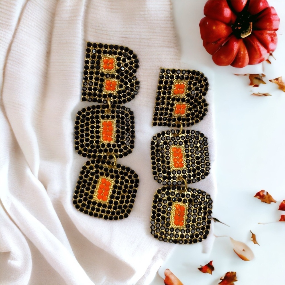 Sparkling Boo Dangle Earrings - Perfect for Halloween Fun! Brand New - Picture 4 of 5